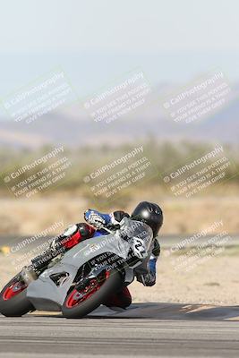 media/Nov-16-2025-Race Pace (Sun) [[8c5fa54630]]/Verified Riders/7-Turn 4 (1155am)/